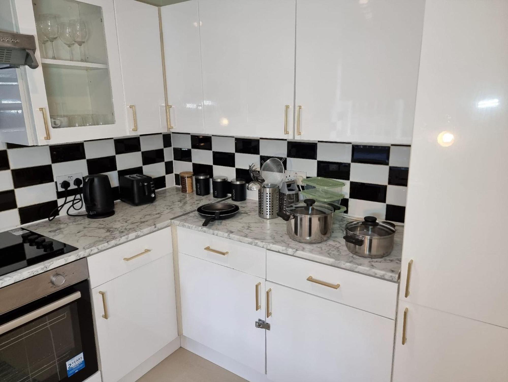 Century House Luxury Apartments Лондон Екстериор снимка